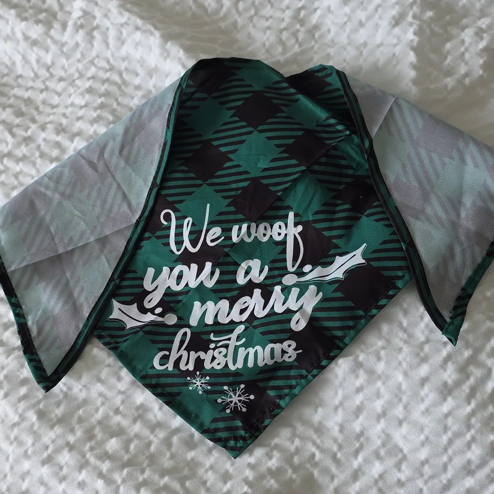 Festive Chriatmas Dog Bandanas Set - Red, Green, Blue, Gray & Red Collar